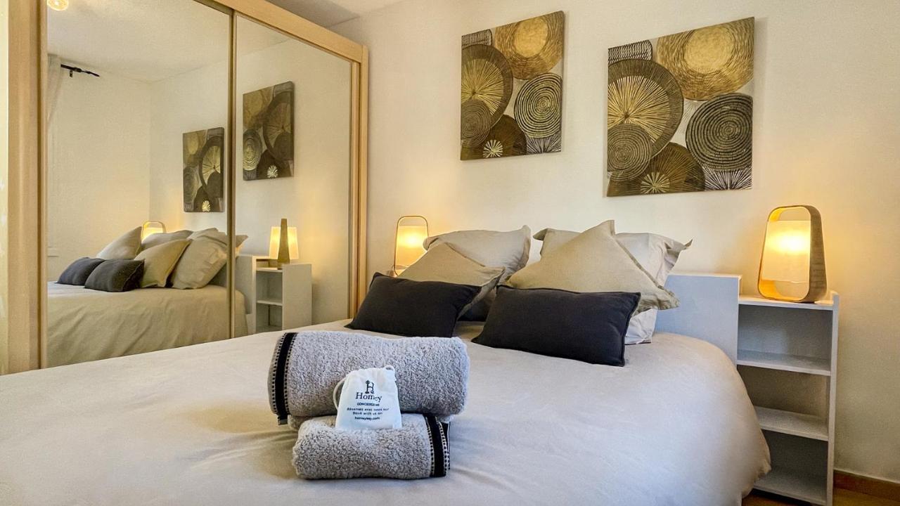 Homey Wood - New - Appartement Avec Une Chambre - Parking Prive Gratuit - Balcon Prive - A 5 Min De La Gare Pour Rejoindre Geneve Annemasse Luaran gambar
